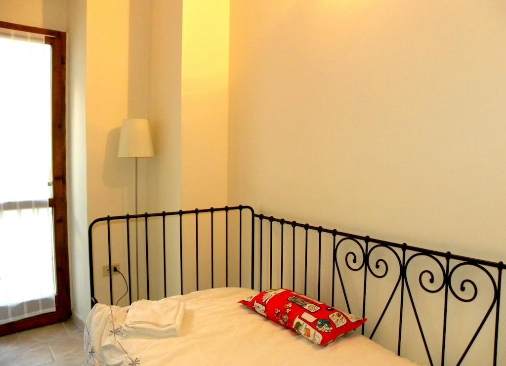 Residenza Mazzini Foligno Habitación foto